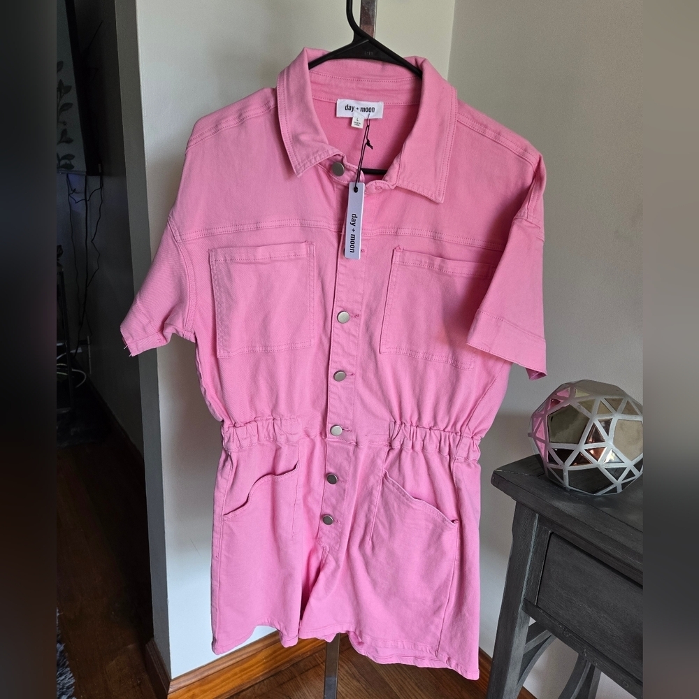 Day + Moon Romper Sz Lg Pink